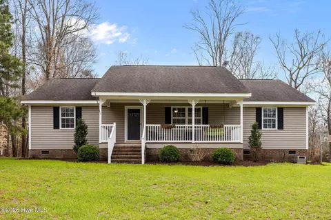 Exterior - 755 Breezy Shore Rd, Bath, NC 27808 photo 7 of 9
