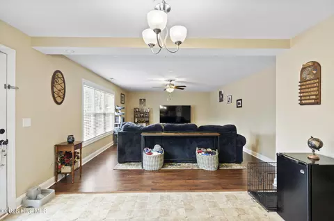 Entry Way - 140 Pine Cove Rd, New Bern, NC 28562 photo 5 of 6