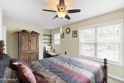 Bedroom - 140 Pine Cove Rd, New Bern, NC 28562 photo 2 of 6