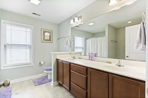 Bath - 140 Pine Cove Rd, New Bern, NC 28562 photo 3 of 4