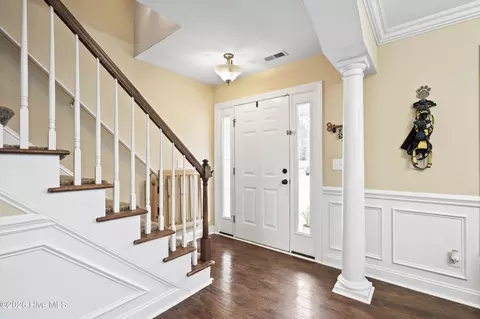 Entry Way - 140 Pine Cove Rd, New Bern, NC 28562 photo 2 of 6