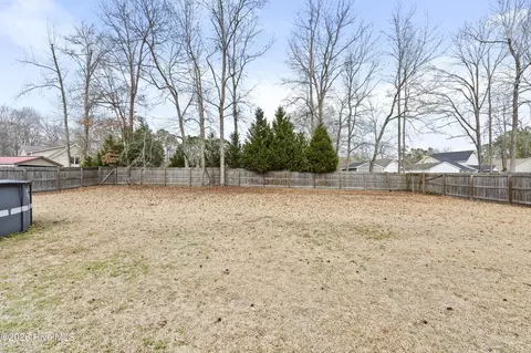 Exterior - 140 Pine Cove Rd, New Bern, NC 28562 photo 14 of 16
