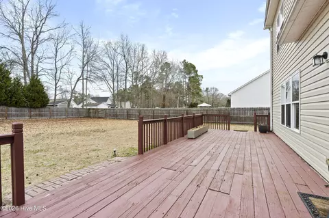 Exterior - 140 Pine Cove Rd, New Bern, NC 28562 photo 6 of 16
