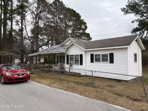 133 Hagar Ln, Pollocksville, NC 28573