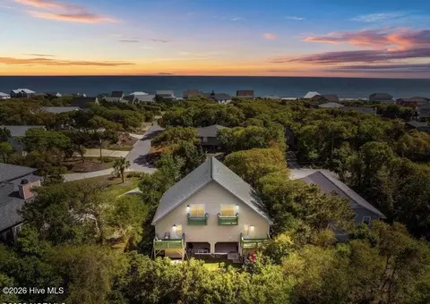 116 Periwinkle Dr #WEST, Emerald Isle, NC 28594