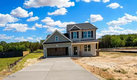 13 Sundrops Trl, Dunn, NC 28334