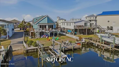 6114 6th St, Surf City, NC 28445