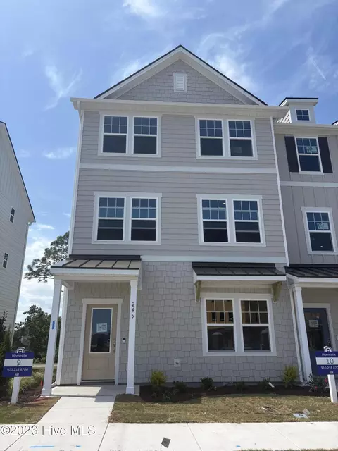245 Pelican Flight Loop, Wilmington, NC 28412