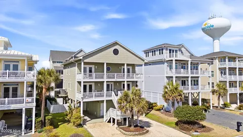 278 W First St, Ocean Isle Beach, NC 28469