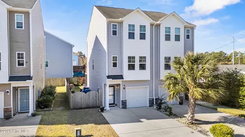 103 Hiram St UNIT 1, Carolina Beach, NC 28428