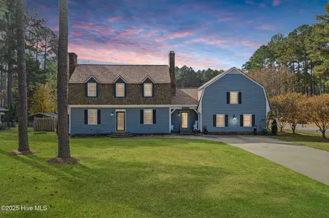 213 W Stevens St, Smithfield, NC 27577