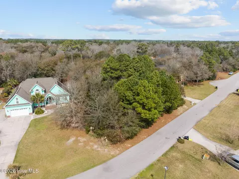 104 Casey Ct, Cedar Point, NC 28584 photo 5