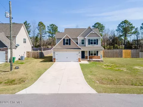 104 Cameo Ct, Jacksonville, NC 28540