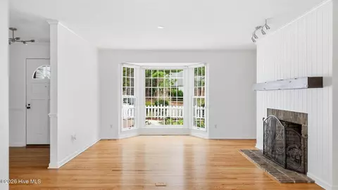 Living - 42 Pinebrook Dr, Pinehurst, NC 28374 photo 2 of 5