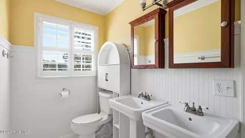 Bath - 42 Pinebrook Dr, Pinehurst, NC 28374 photo 3 of 4