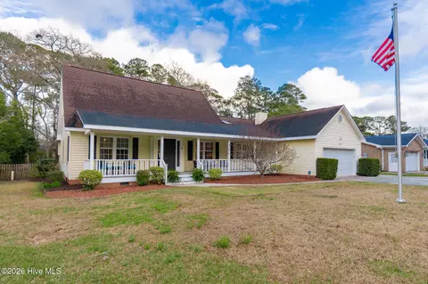 175 Cedar Ln, Newport, NC 28570