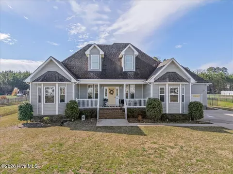 152 Moyock Landing Dr, Moyock, NC 27958