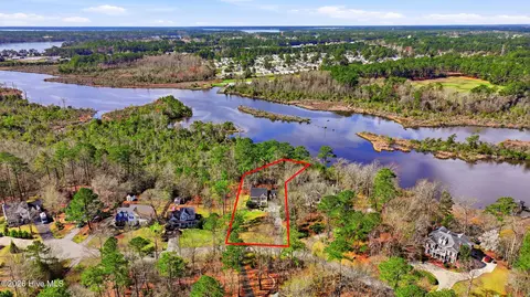 108 Dockside Dr, Jacksonville, NC 28546