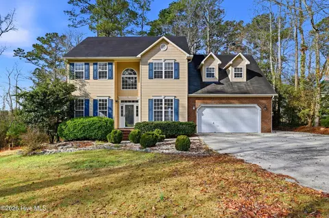 108 Dockside Dr, Jacksonville, NC 28546