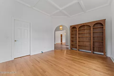 Living - 22 Lochmere Dr, Pinehurst, NC 28374 photo 1 of 9