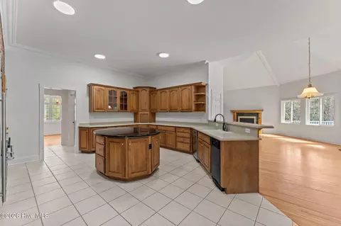 Kitchen - 22 Lochmere Dr, Pinehurst, NC 28374 photo 3 of 5