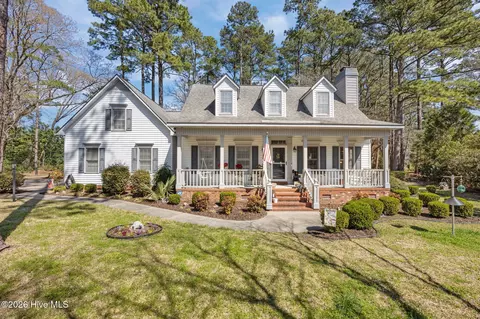504 Blackledge Cir, Trent Woods, NC 28562