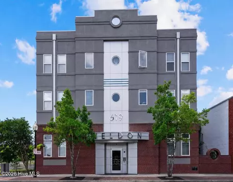 619 N 4th St #202, Wilmington, NC 28401