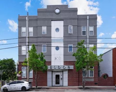 619 N 4th St #202, Wilmington, NC 28401