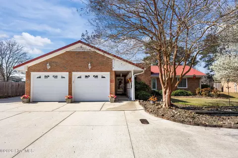 209 Sweetbriar Ln, Havelock, NC 28532