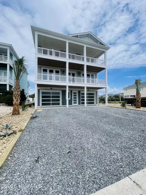 342 Ocean Blvd W, Holden Beach, NC 28462