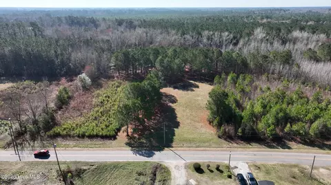 908 W 6th St, Tabor City, NC 28463