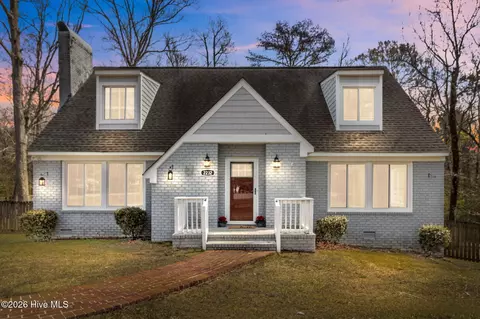 2232 Greenwood Ct, Jacksonville, NC 28546