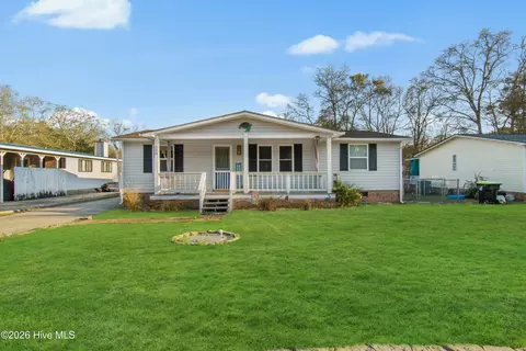 528 Live Oak Dr, Sunset Beach, NC 28468