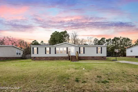 705 Maynard Blvd, Jacksonville, NC 28546