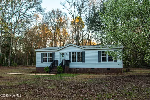330 Boyd Lake Rd, Hamlet, NC 28345 photo 2