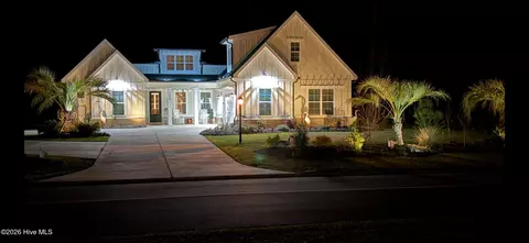 1220 N Middleton Dr NW, Calabash, NC 28467