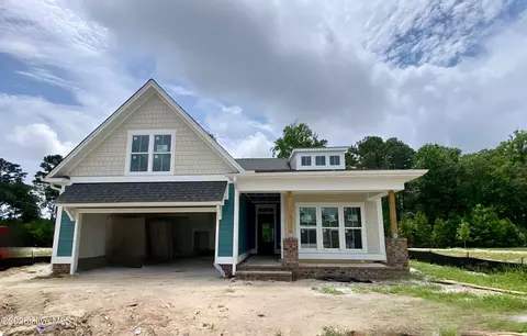 3308 Island Lakes Dr, Oak Island, NC 28461