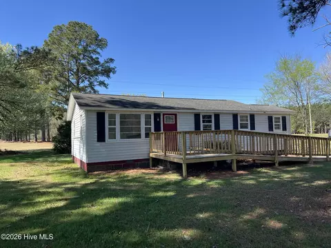 7484 131 Hwy, Bladenboro, NC 28320