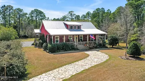 397 W Ranch Rd W, Winnabow, NC 28479