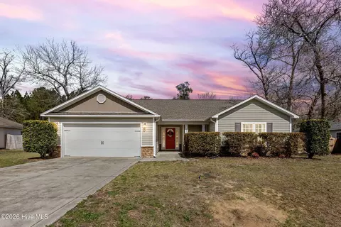 136 Braeburn Blvd, Richlands, NC 28574
