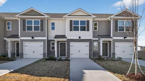 104 Clementine St, Sanford, NC 27332