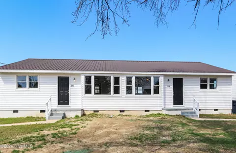 317-319 Starling St, Jacksonville, NC 28540