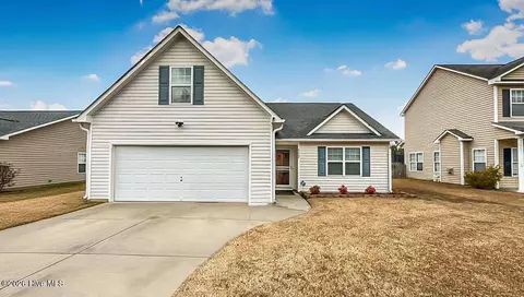 117 Crooked Run Dr, New Bern, NC 28560