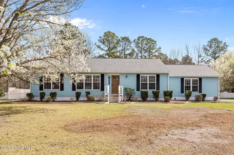 236 Bobbys Dr, Newport, NC 28570