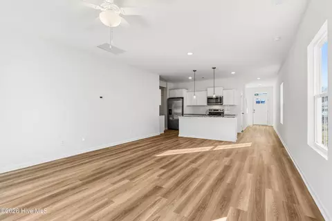 Living - 32 E Farley Rd #64, Hampstead, NC 28443 photo 1 of 2