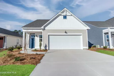 32 E Farley Rd #64, Hampstead, NC 28443