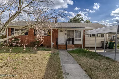 1108 E 10th St, Lumberton, NC 28358