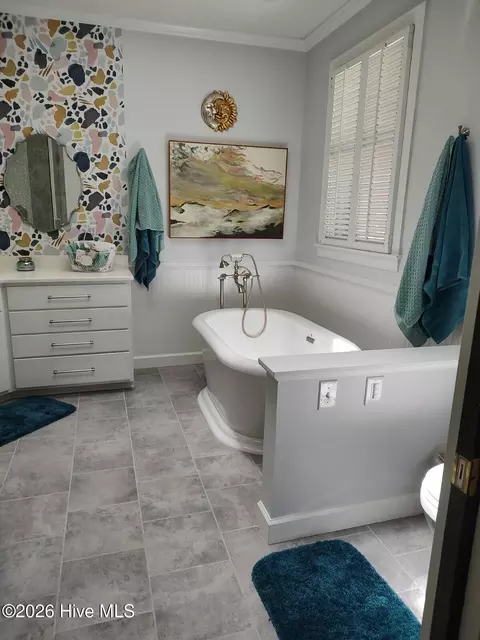 Bath - 135 Blue Rd, Pinehurst, NC 28374 photo 2 of 6