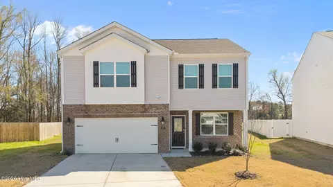 145 Pumpernickel Pl, Washington, NC 27889