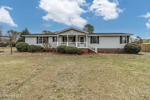 833 Ruskin Rd, Dudley, NC 28333